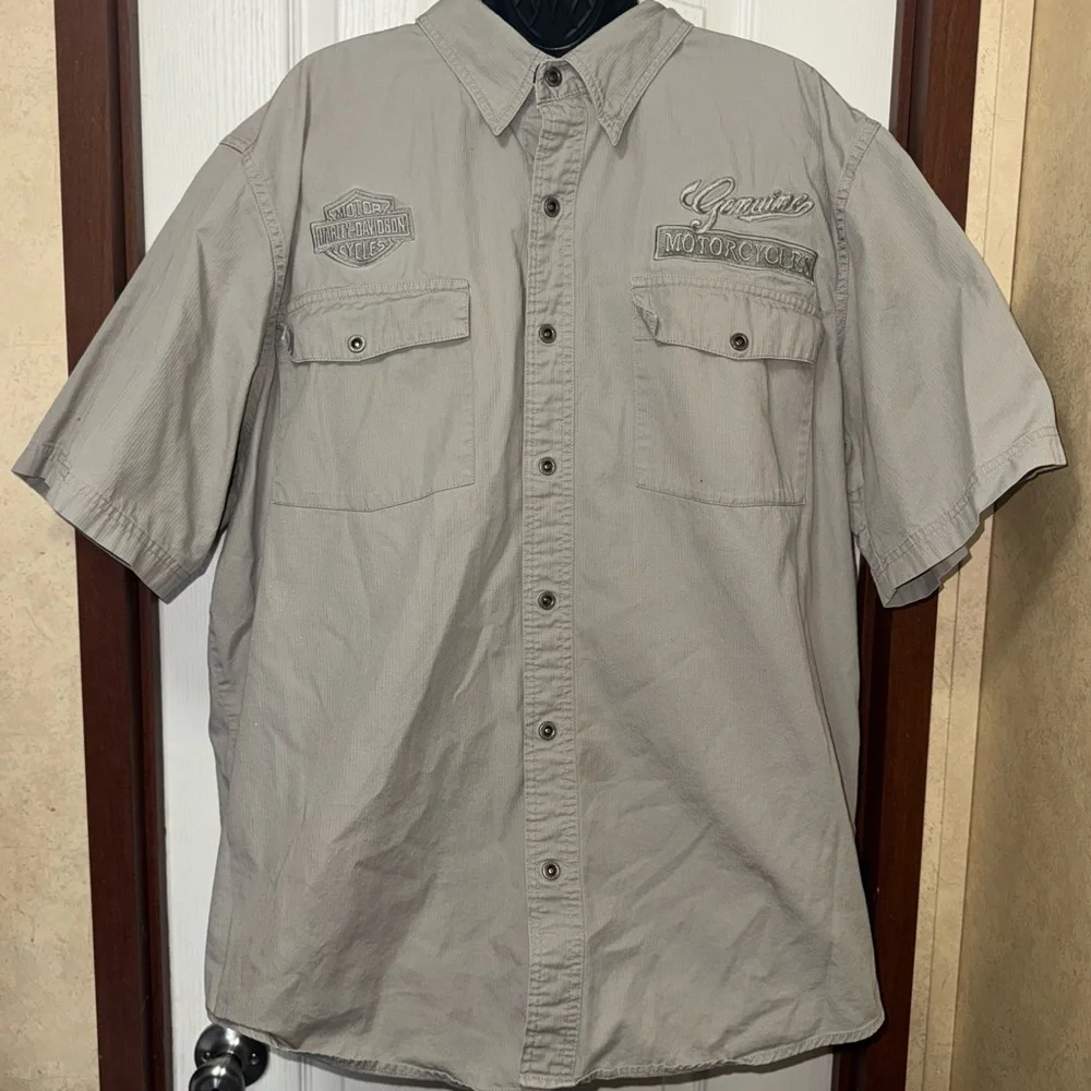 Harley-Davidson Tan Button Down Shirt - Picture 1 of 10